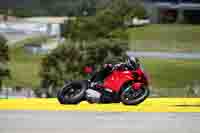 motorbikes;no-limits;peter-wileman-photography;portimao;portugal;trackday-digital-images